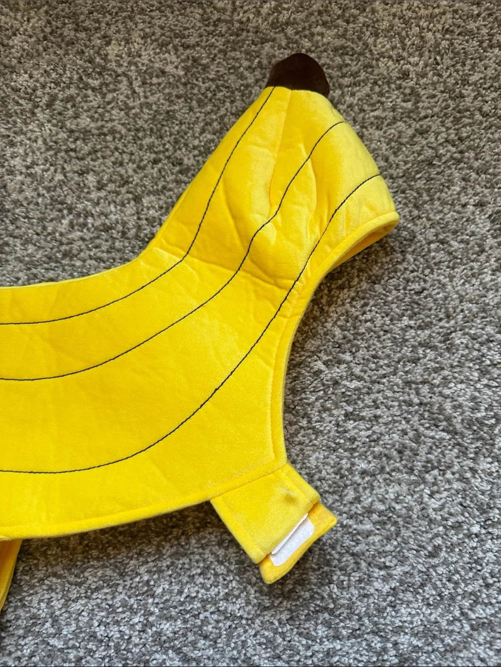 FUN 🍌 YELLOW BANANA WITH BROWN ENDS 🍌 HOODED PET COSTUME SIZE MEDIUM 🌟NWOT🌟